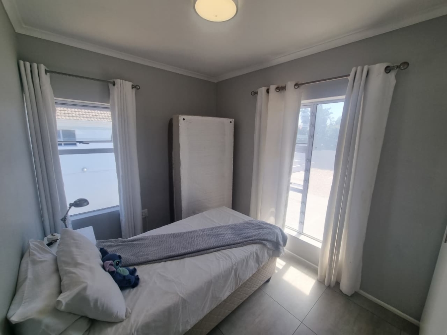 To Let 2 Bedroom Property for Rent in Table View Western Cape